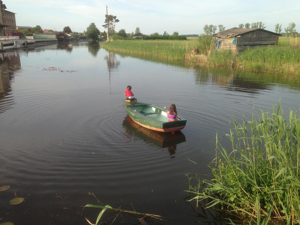 Nocleg ze śniadaniem Muehlenvilla Am Buetzower Hafen